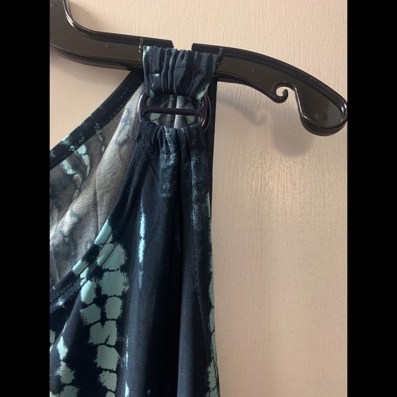 📦 Full Figure Sleeveless Sharkbite Tunic - Picture 2 of 6